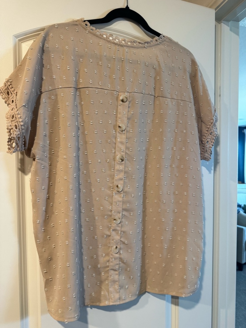 Romantic Beige Crochet-Trim Blouse – Boho Chic Textured Short Sleeve Top XL - Picture 4 of 4